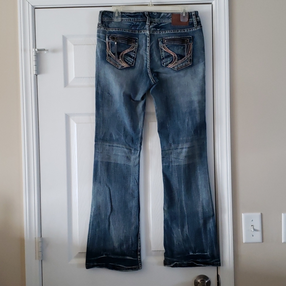 Ariya Jeans